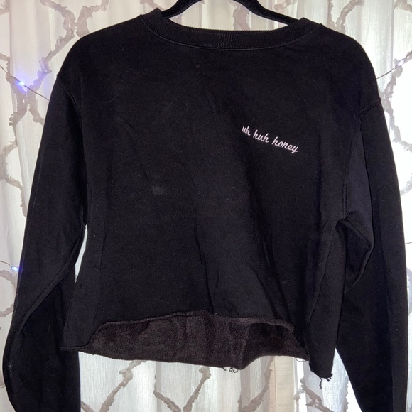 closet full - Picture 1 of 3